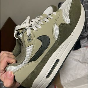 Nike air max 90s olive green rare 2015